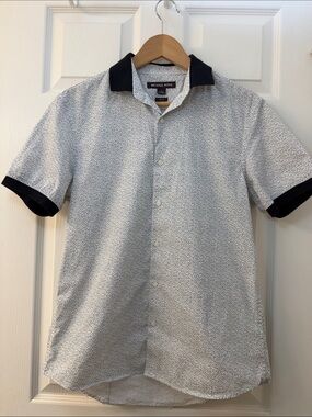 Michael Kors White Short-Sleeve Button-Down Shirt with Black Collar & Cuffs